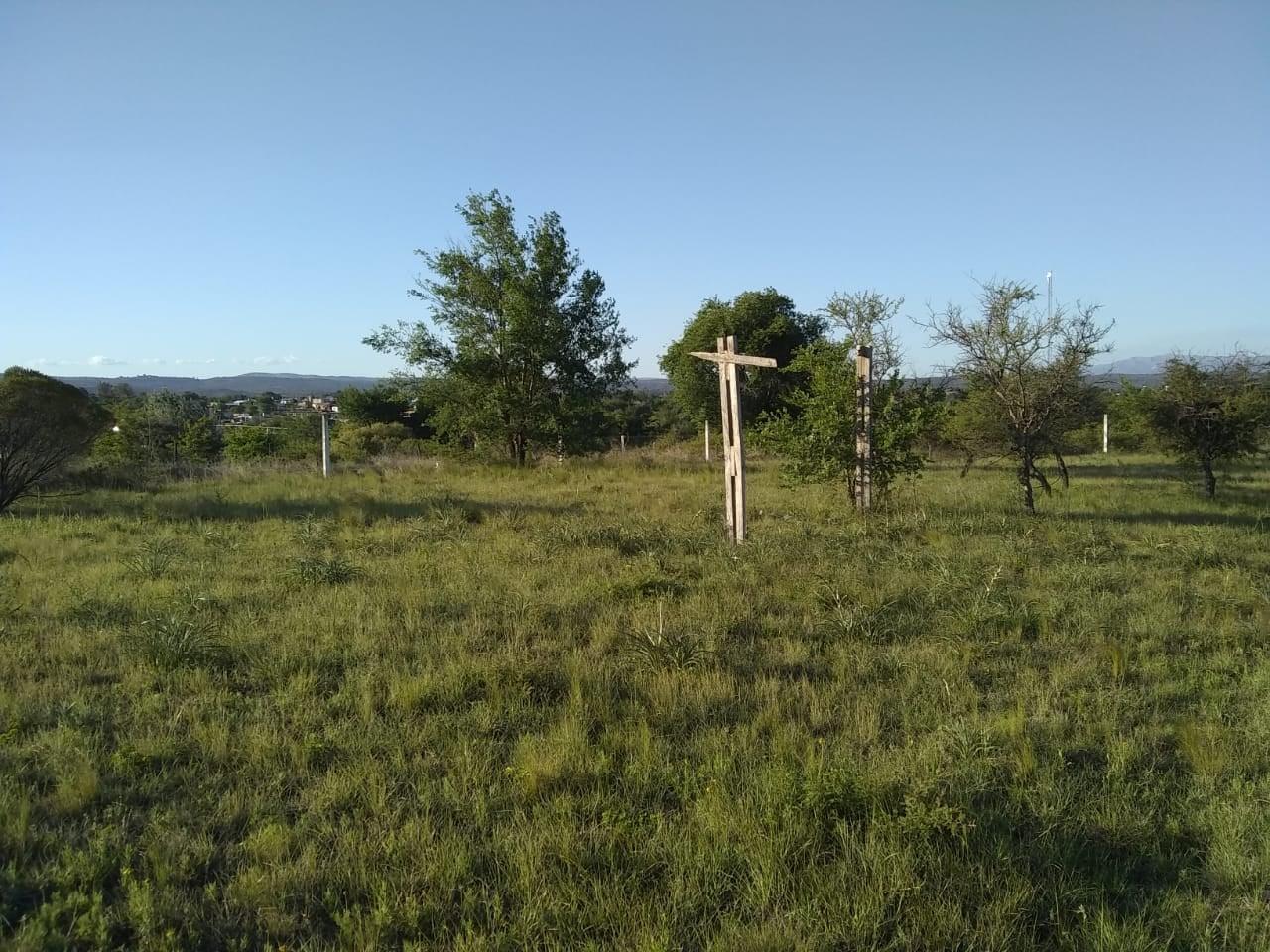 Foto de LOTE EN VENTA - VILLA PARQUE 2000m2 - TERRENO - CARLOS PAZ- TANTI., imagen 1