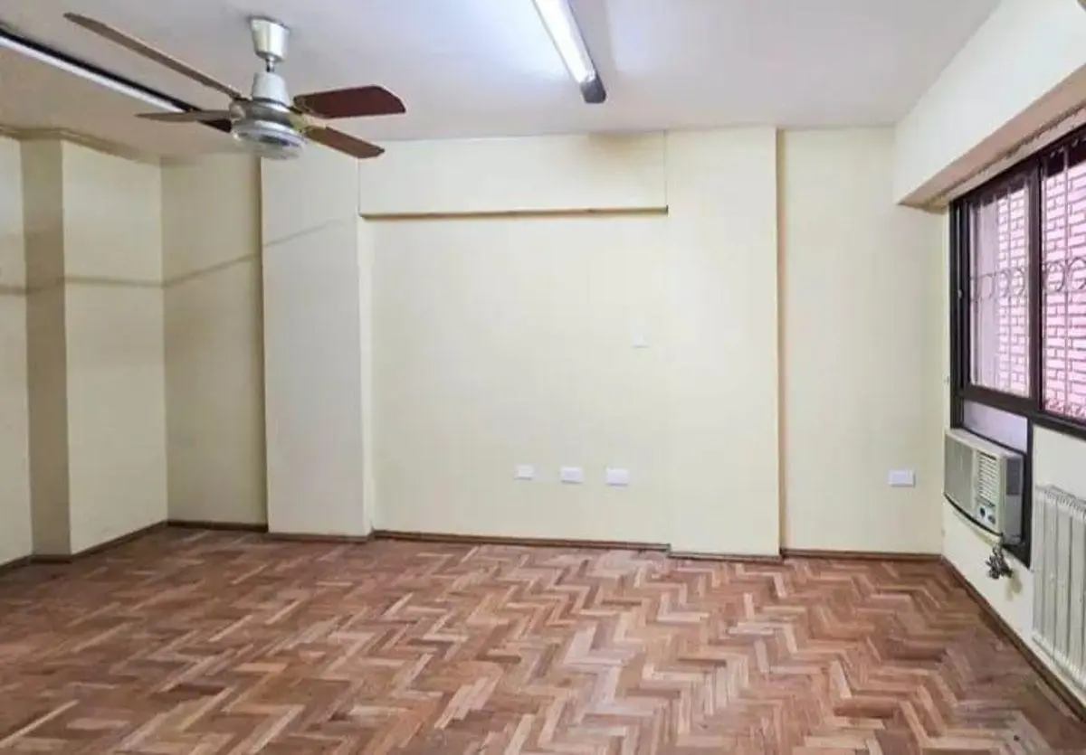 Se vende piso exclusivo en calle Belgrano frente a La Cañada 4