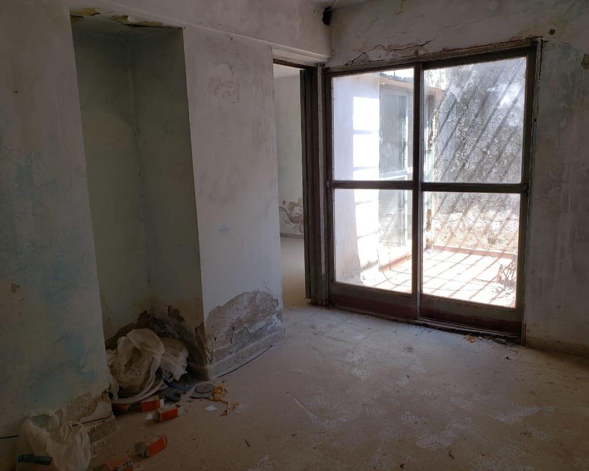 Terreno con casa a reciclar