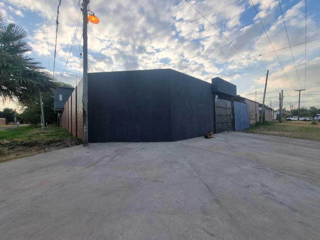 Casa 3 Dorm. Sobre Asfalto con Pileta, Barranqueras 3