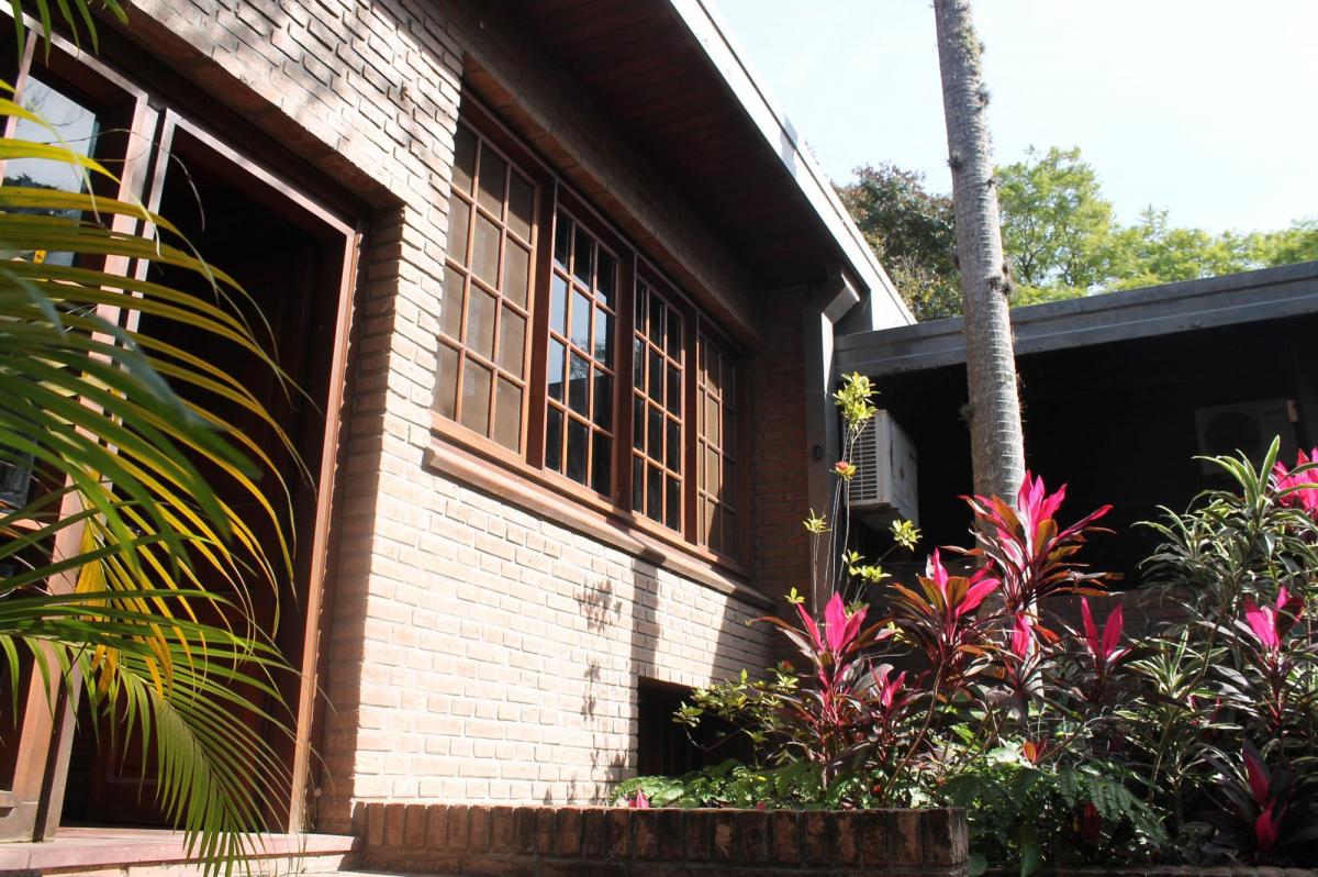 Casa Parque en La Ciudad, "La Mansion del Bosque" 1