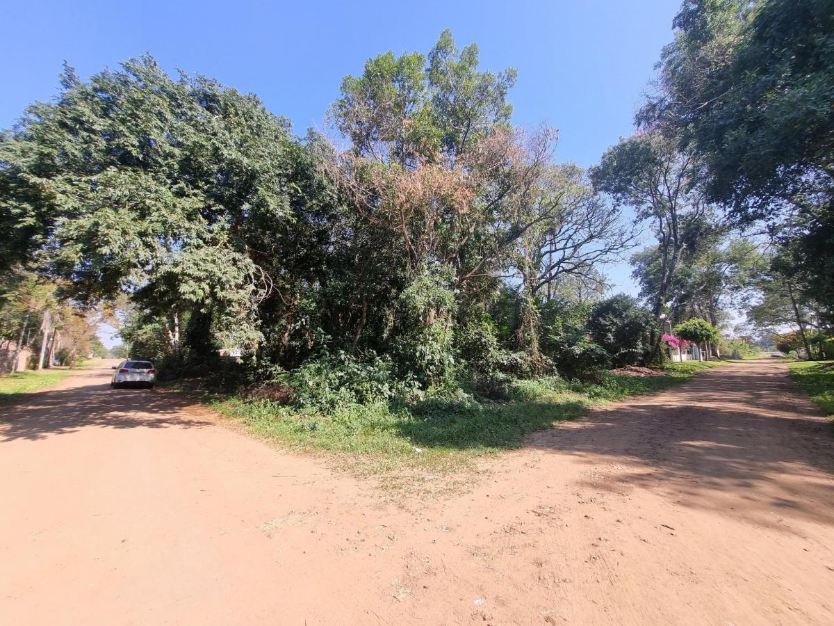 Terreno en Esquina a 300 m de Playa Pelícano 4