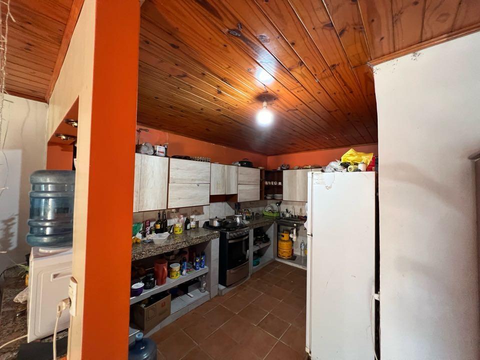 Casa 3 Dorm. con Dpto de 1 Dormitorio a m de Asfalto 1