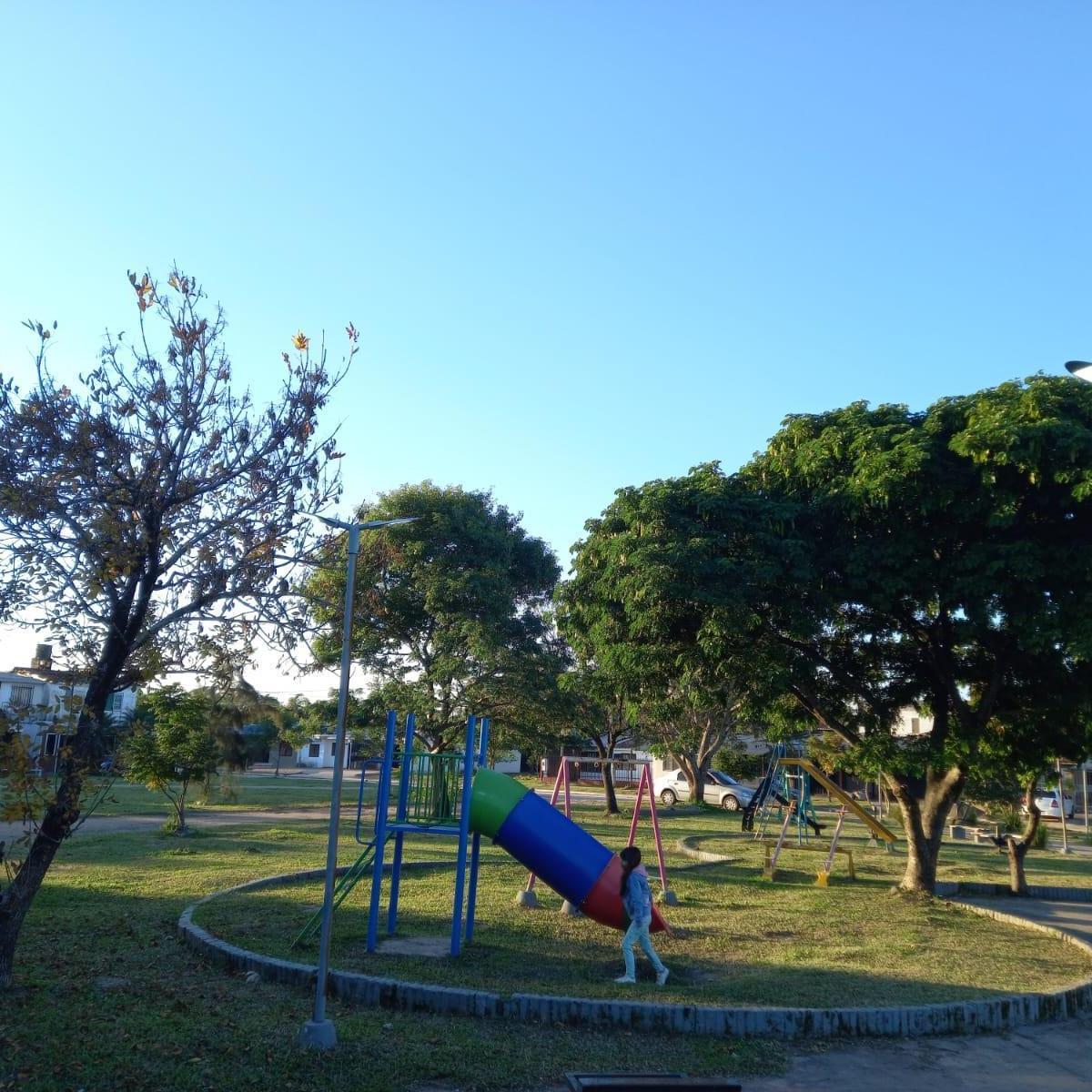 Casa 3 Dorm. Pb Bo 500 Viv, Barranqueras 3