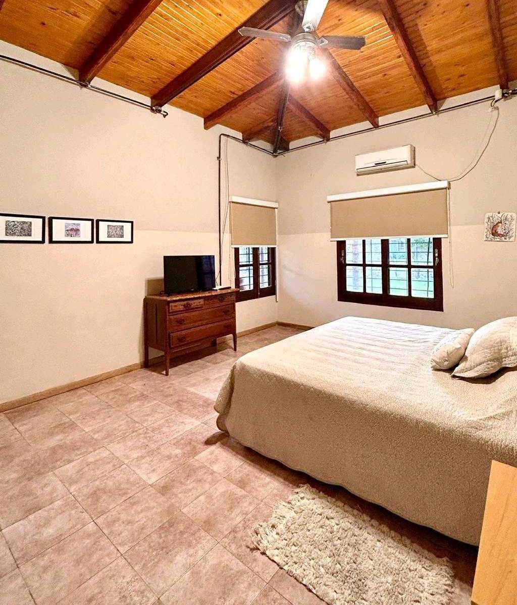 Foto de Chalet con piscina y quincho en Chacras de Benitez!, imagen 3