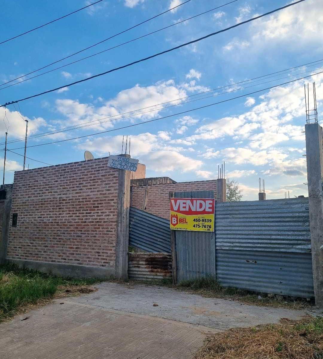 Terreno de 270 m² con Muros y Estructura Sobre Asfalto! 4