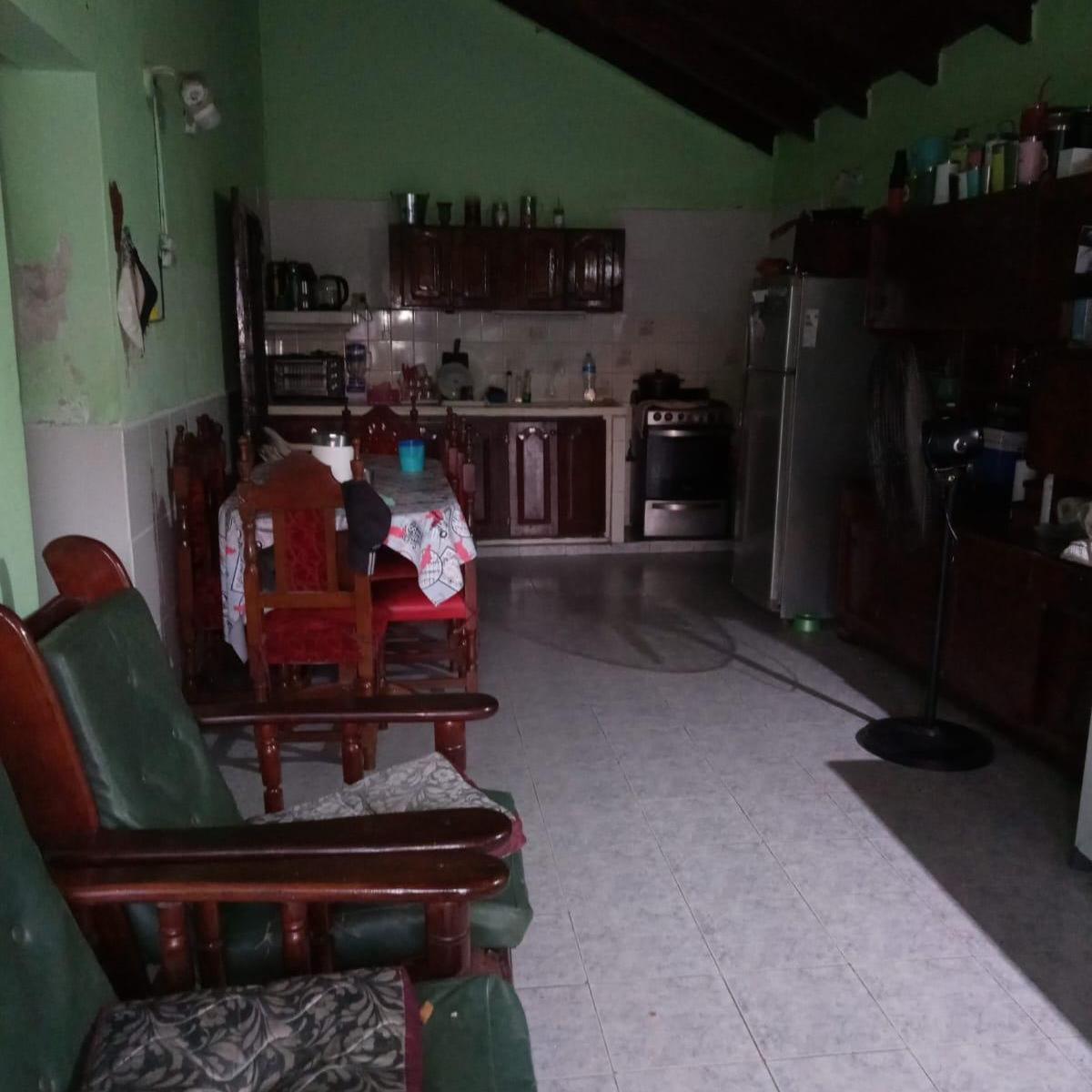 Foto de Casa céntrica 4 dormitorios en La Leonesa, imagen 2