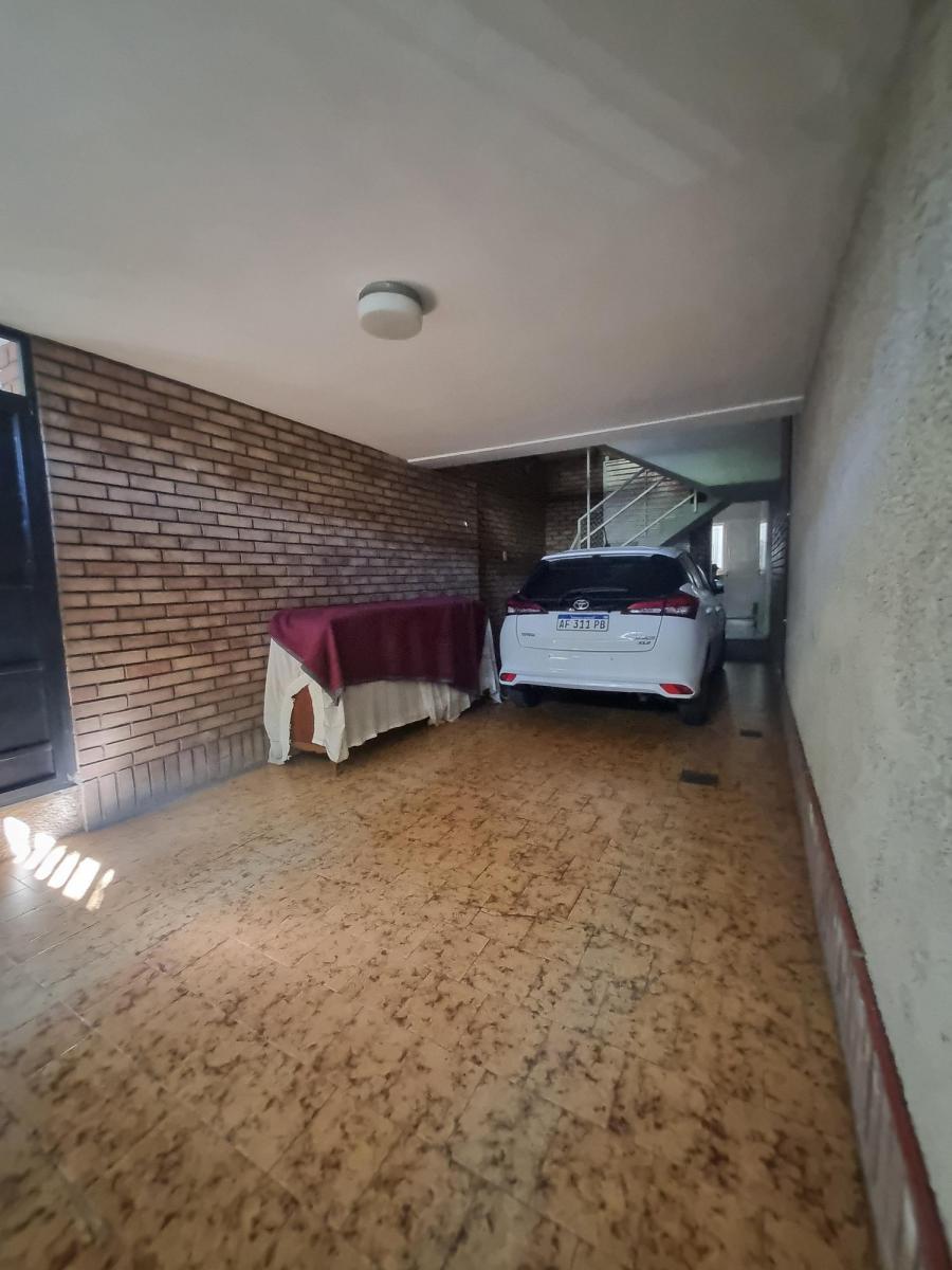 El 3x1 de Vedia! Casa con Pileta + Oficinas + Departamento en Microcentro! 3