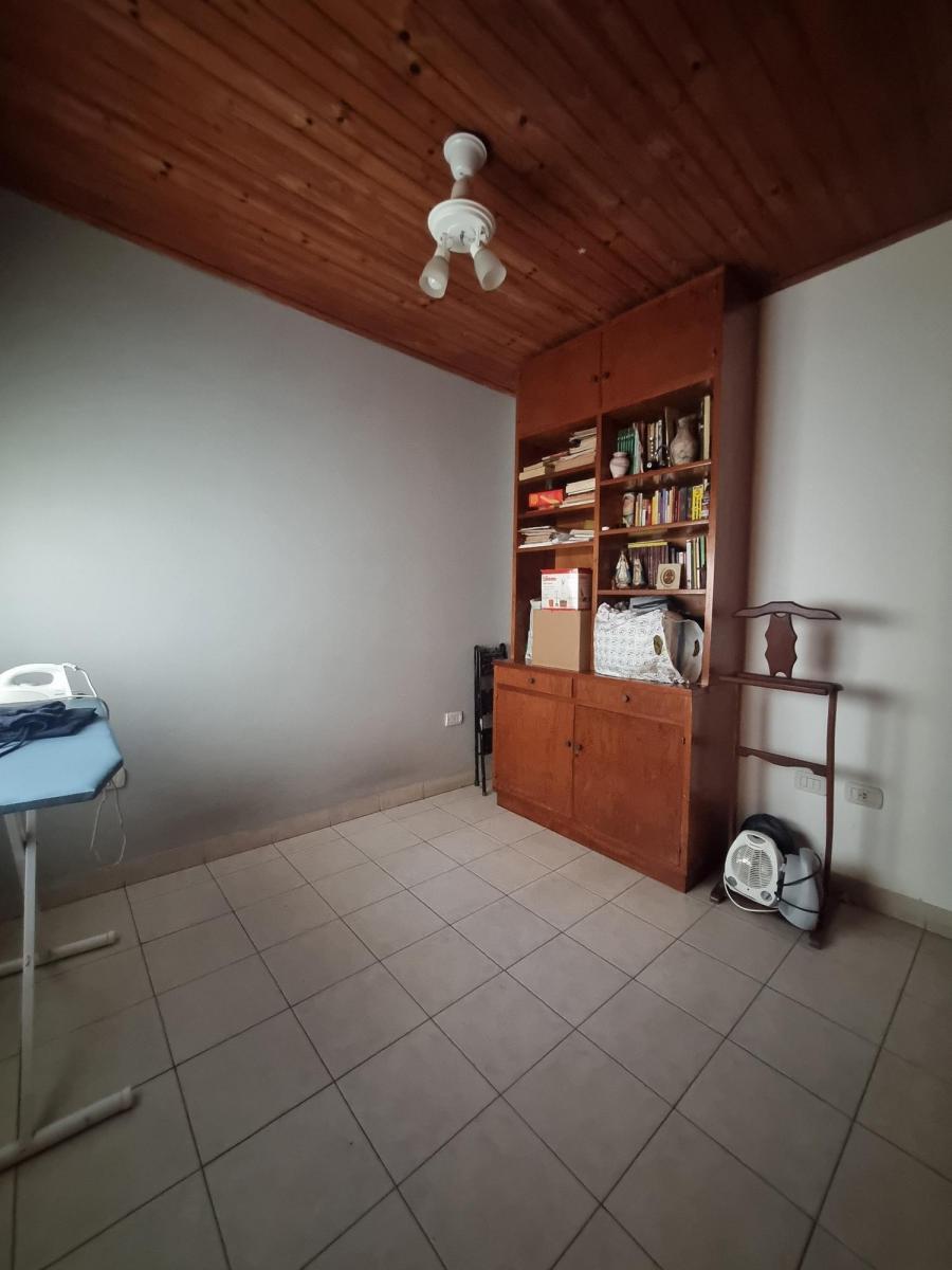 El 3x1 de Vedia! Casa con Pileta + Oficinas + Departamento en Microcentro! 5