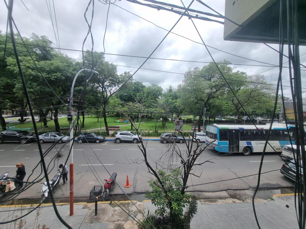 Gran entrepiso frente a Plaza 25 de Mayo!