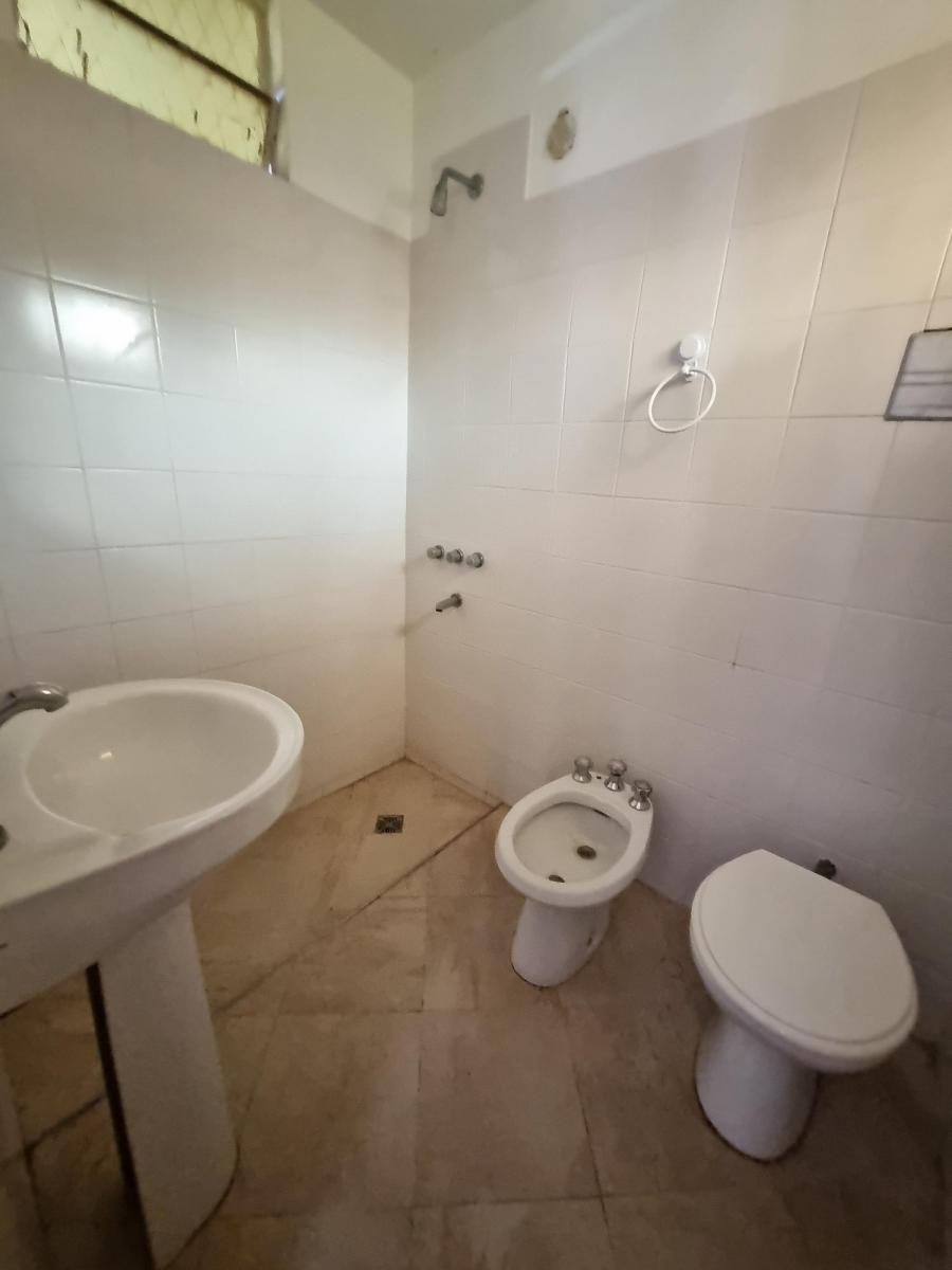 Casa U Oficinas + 2 Departamentos + Hermoso Terreno Céntrico! 3