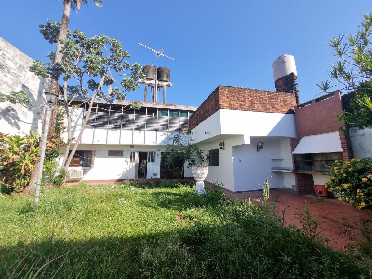 Casa U Oficinas + 2 Departamentos + Hermoso Terreno Céntrico! 4