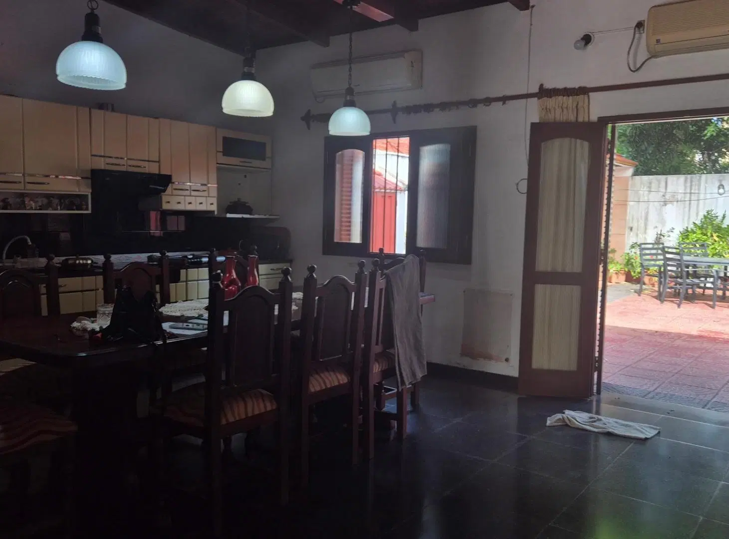 Casa 4 dormitorios y quincho en Barranqueras 8