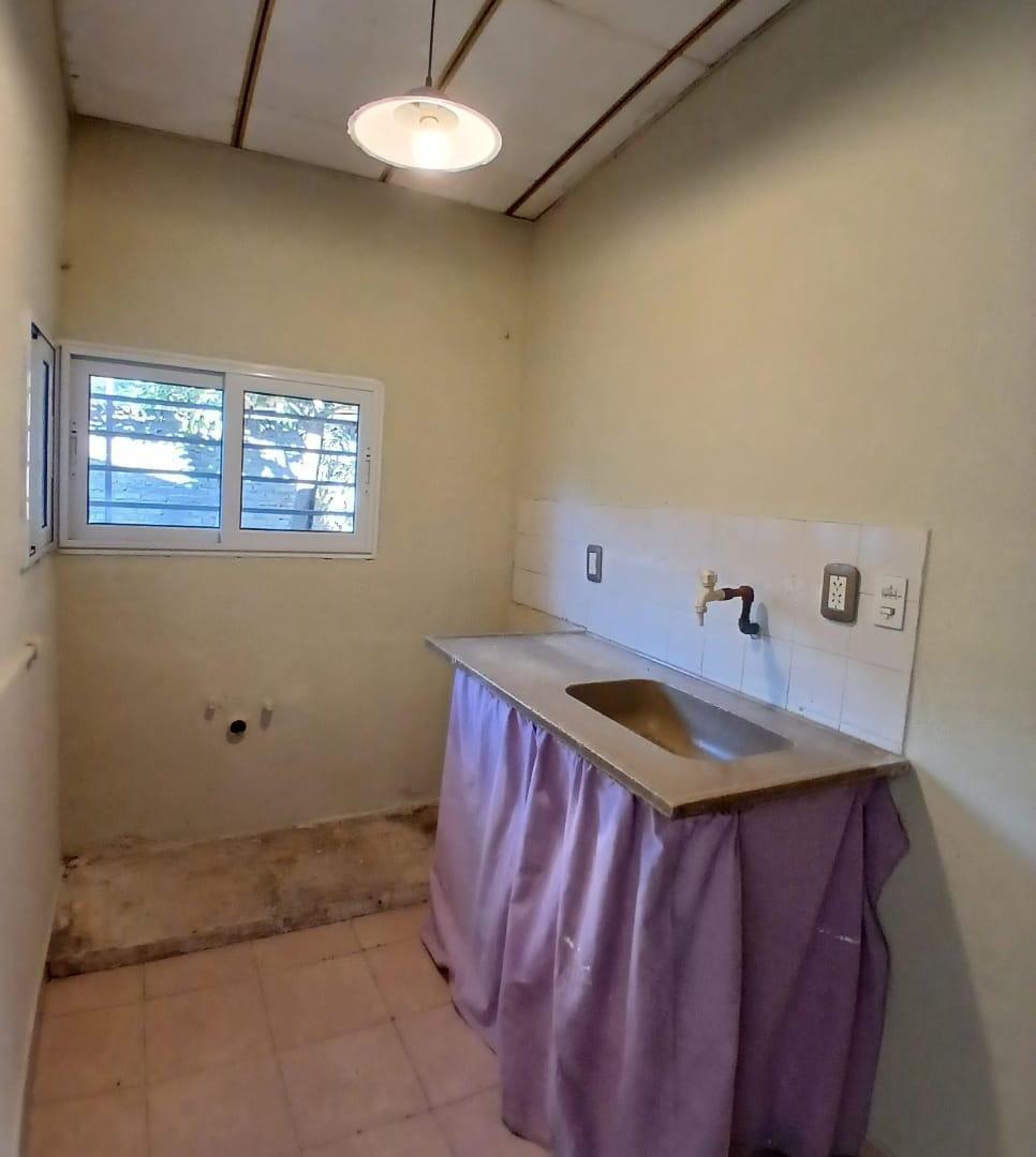 Foto de Casa de 3 Dormitorios a 150 mts de Av Urquiza, imagen 5