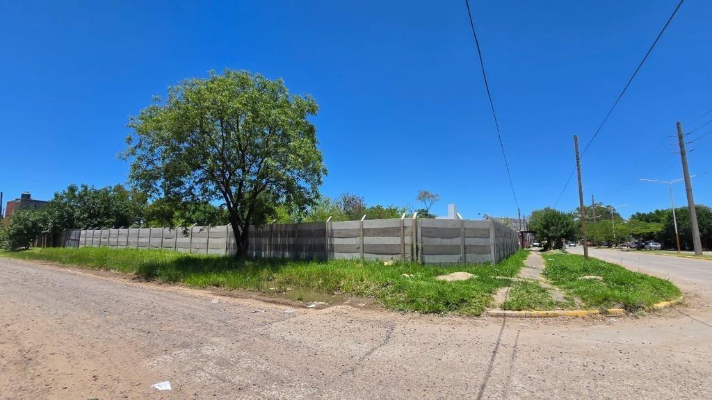Foto de El Fortin de San Martín, MEGA ESQUINA SOBRE AVENIDA, imagen 2