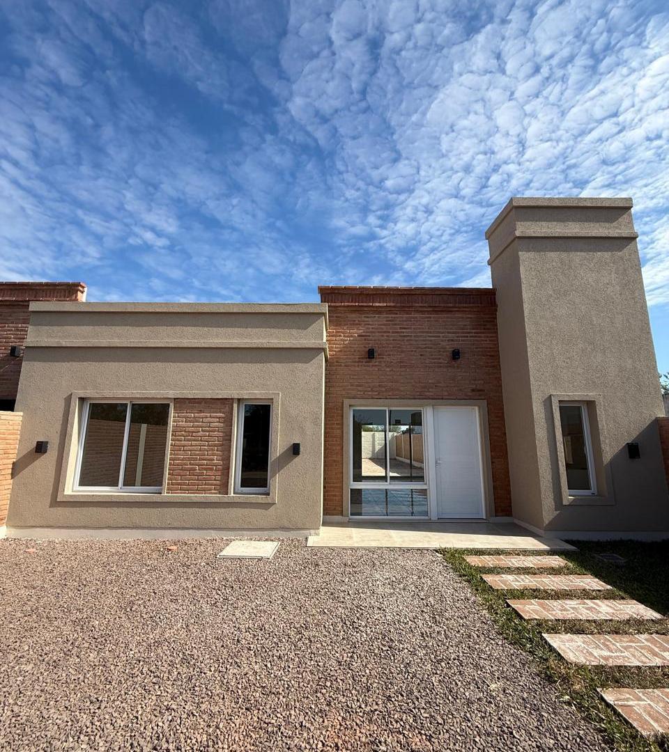 Foto de Casa Moderna a Estrenar en Zona Norte!!, imagen 3