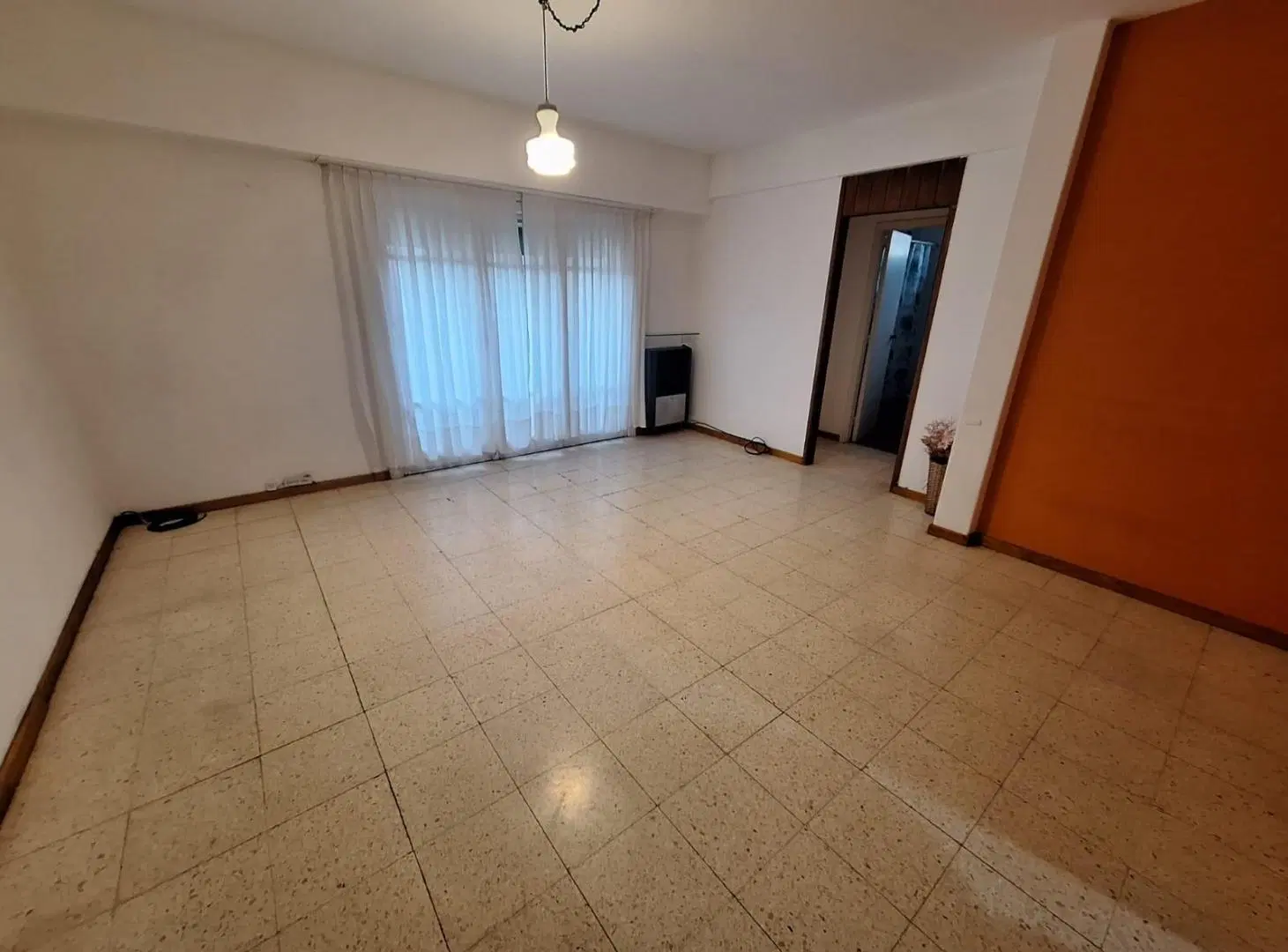 3 Ambientes a la calle con balcòn - Expensas incluìdas 1