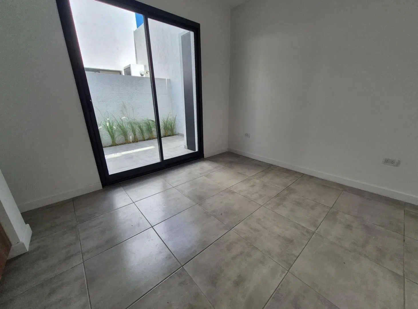 2 ambientes a estrenar con balcón y patio - Formosa y Jujuy 1
