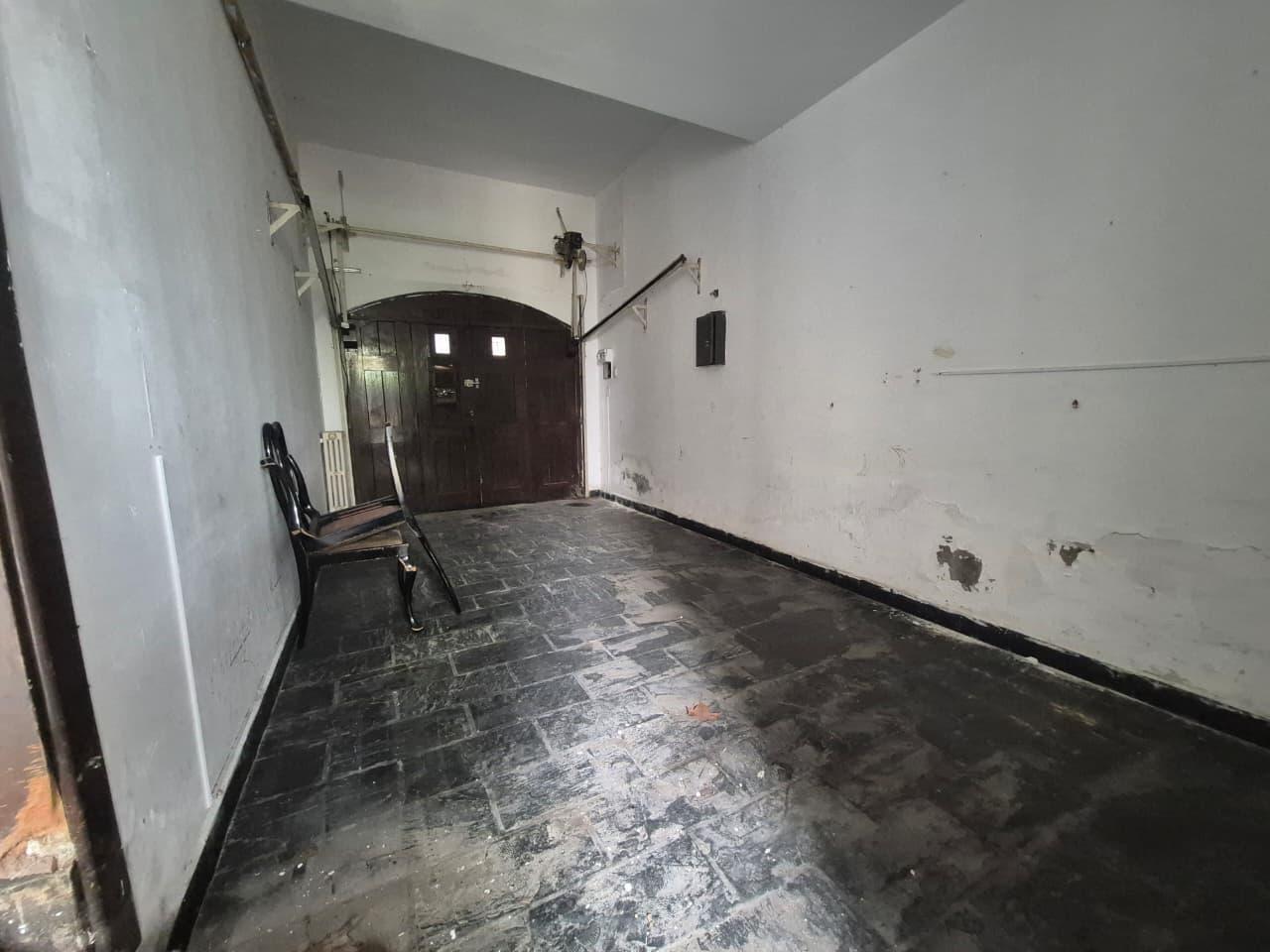 Foto de Casa a reciclar o demoler - Brown e Irigoyen - Vista a Plaza Mitre, imagen 3