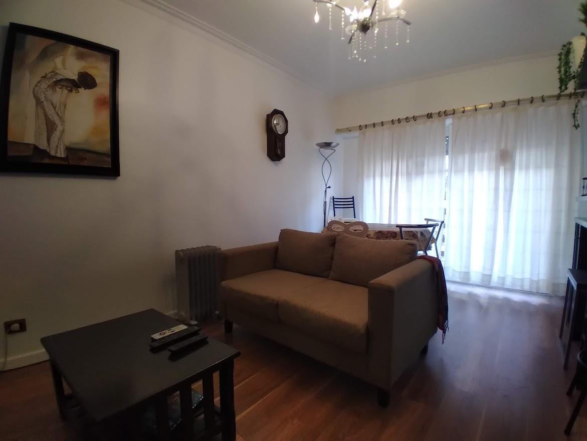 Foto de VENDIDO... Semipiso de 3 Ambientes en lo mejor de La Perla, imagen 2