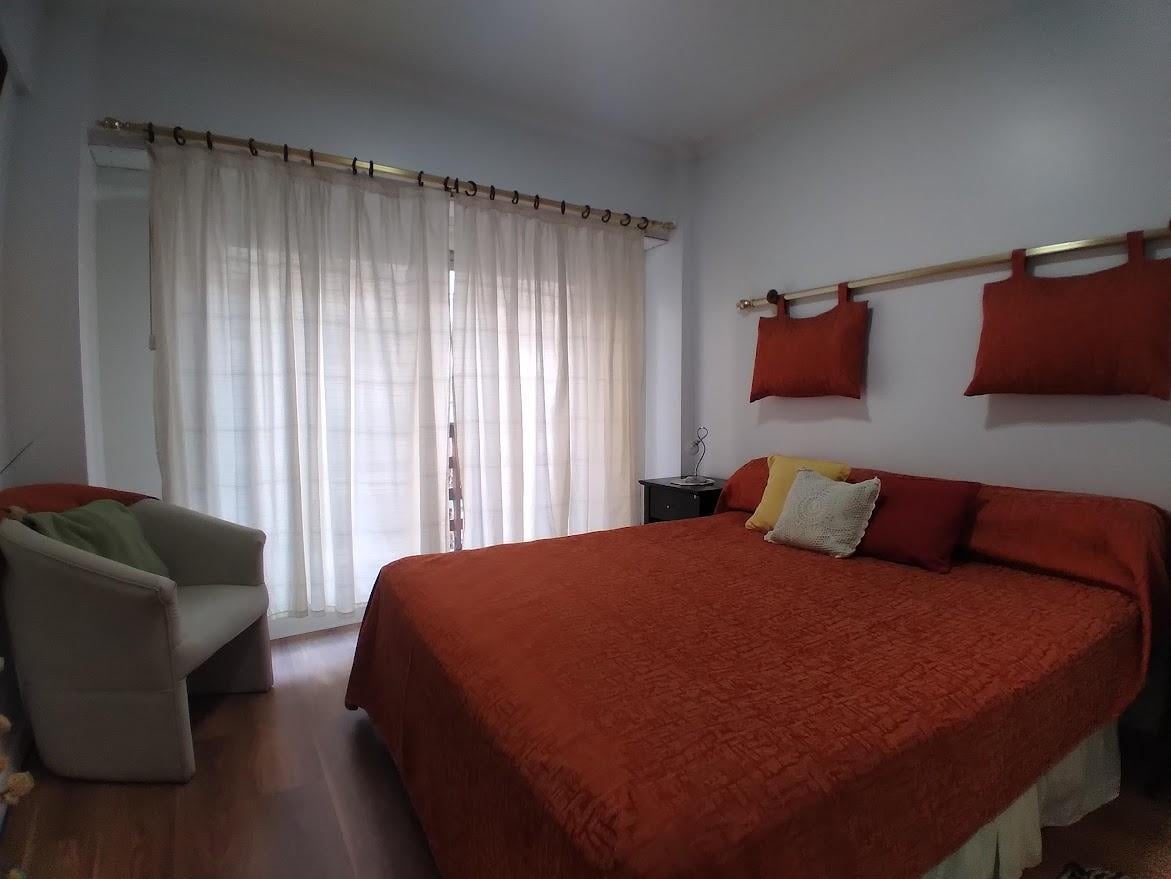Foto de VENDIDO... Semipiso de 3 Ambientes en lo mejor de La Perla, imagen 3