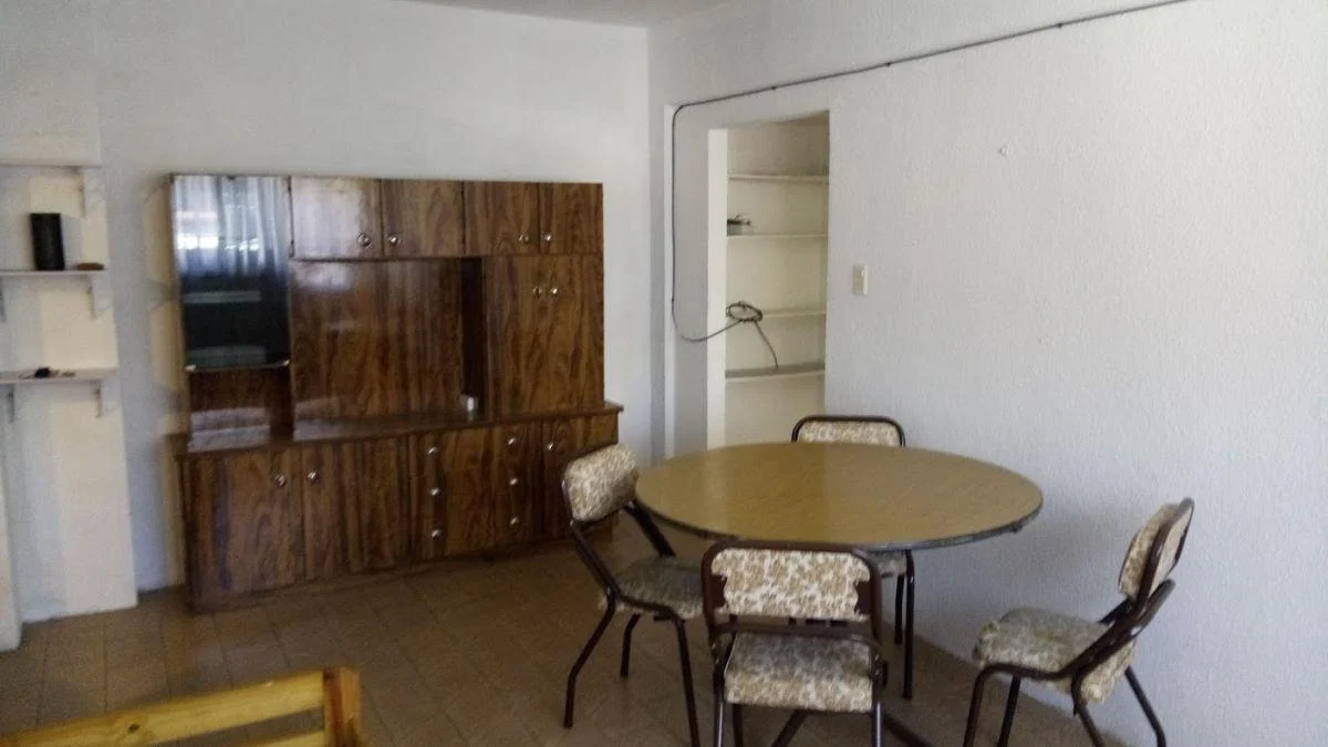 2 AMBIENTES CON COCHERA TUCUMÁN Y ALBERTI
