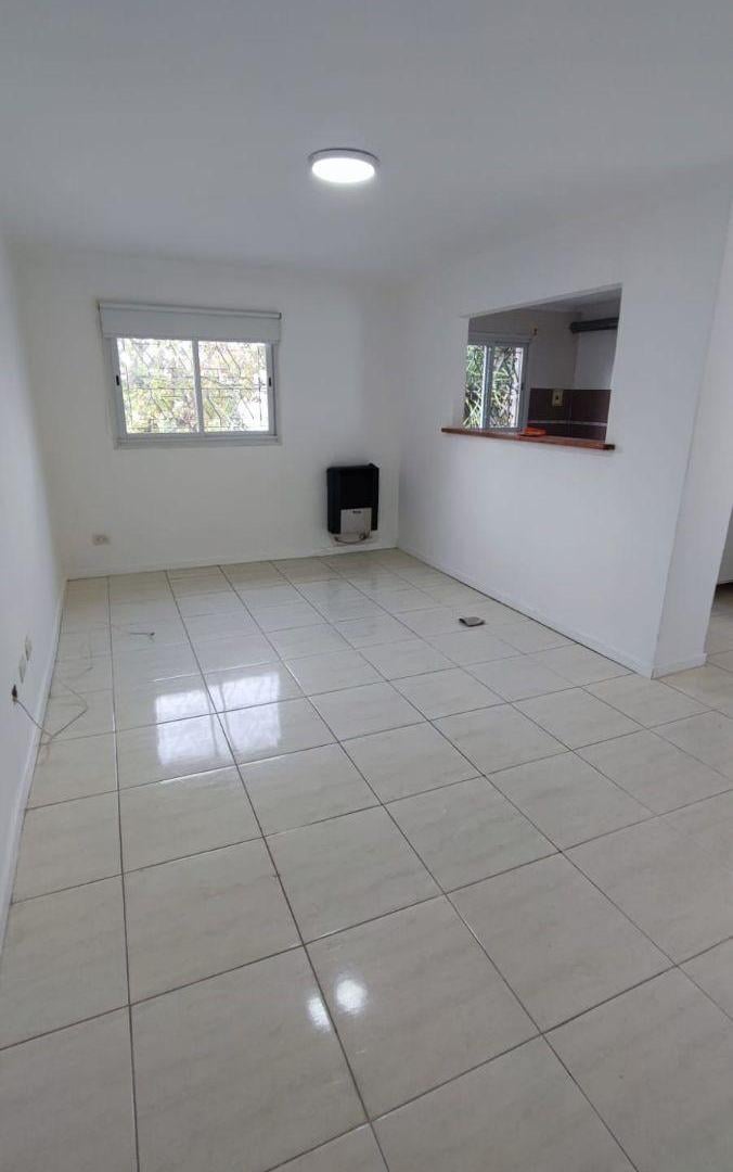 Hermoso ph de 3 ambientes en planta alta a la calle. APTO CREDITO