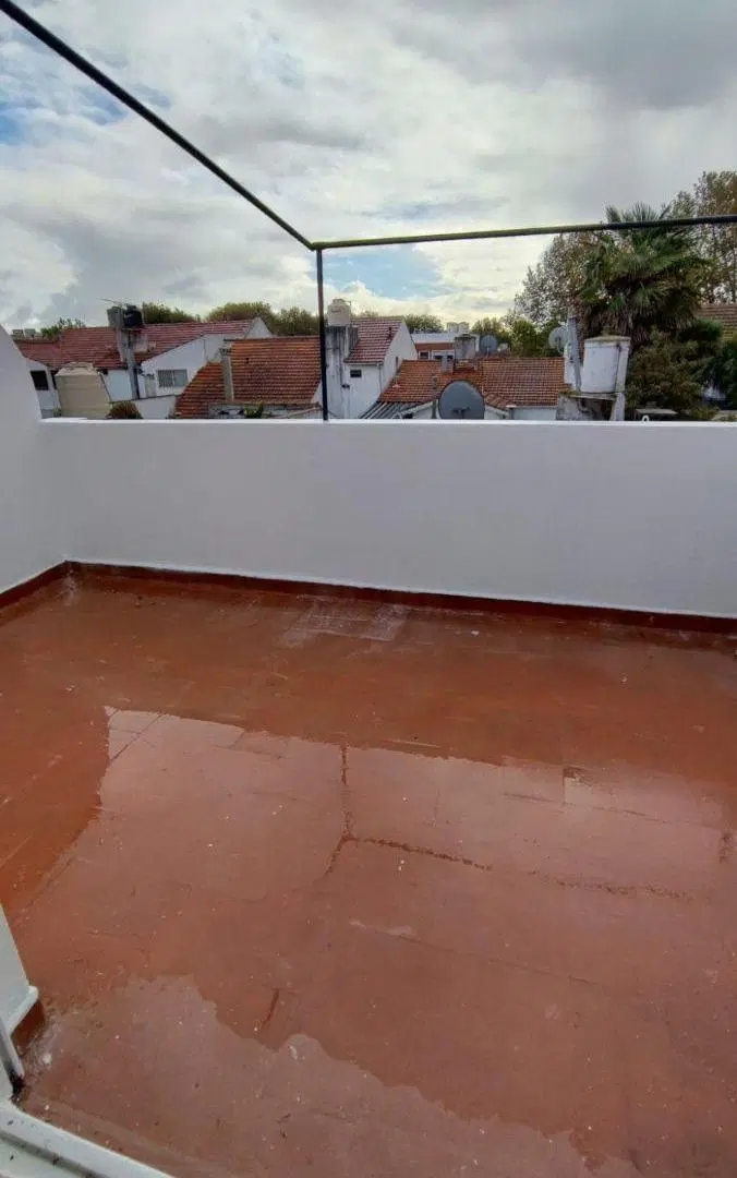 Monoambiente con terraza en primer piso a 50 metros del mar 5
