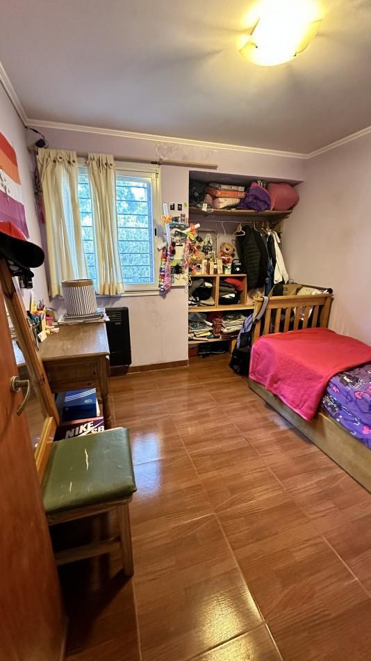 Foto de CASA de 4 AMBIENTES con PISCINA y GRAN PARQUE - Barrio El Sosiego, imagen 4