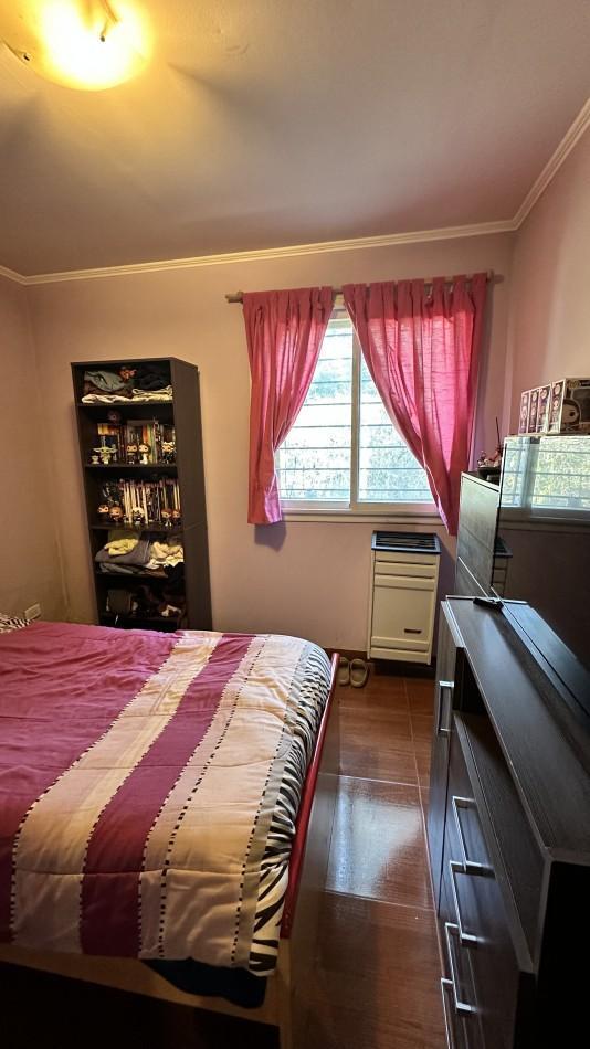 Foto de CASA de 4 AMBIENTES con PISCINA y GRAN PARQUE - Barrio El Sosiego, imagen 5