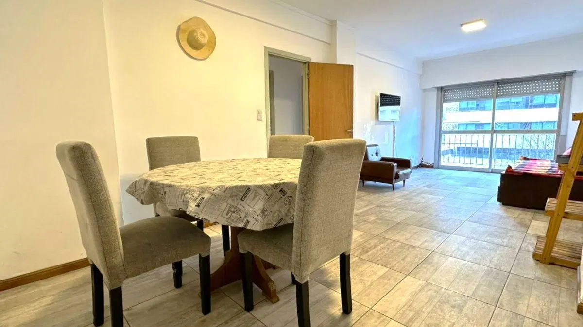 Departamento 3 Ambientes con Dep. de Servicio y Cochera 4