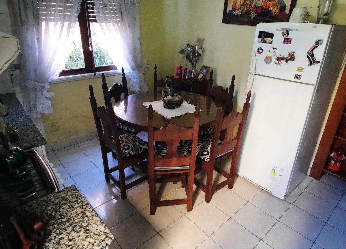 Casa 3 Ambientes Garage Doble y Quincho - B° Villa Lourdes 4