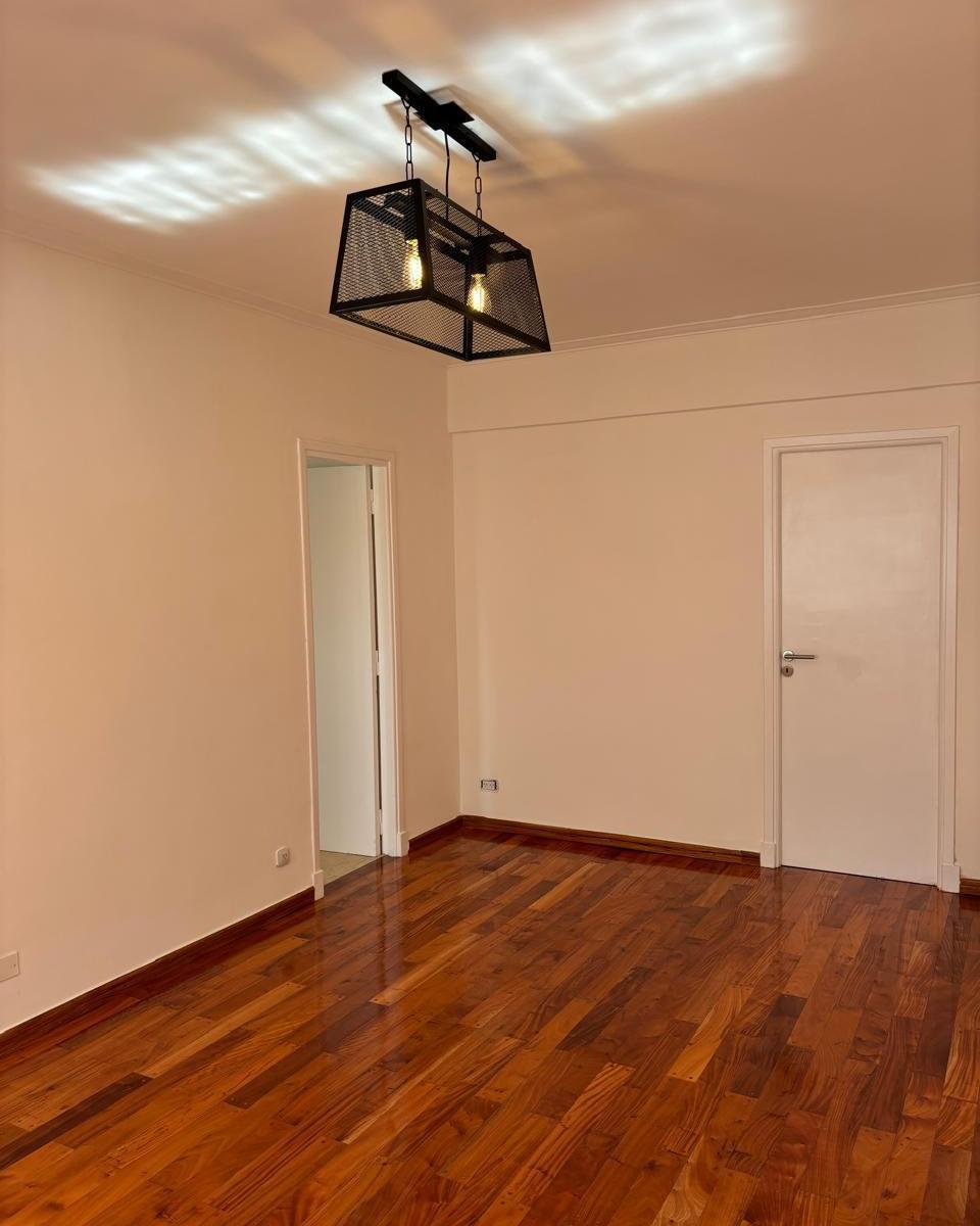 Departamento 2 Ambientes con Balcon y Vista Plaza San Martin - Centro 3