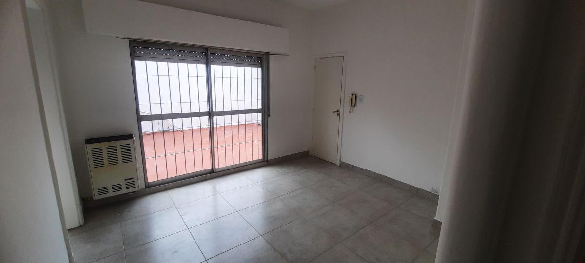 Foto de PH 3 AMBIENTES A NUEVO EN PLANTA ALTA CON PATIO - Bº DON BOSCO, imagen 2