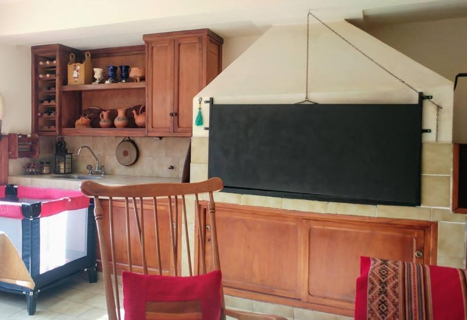 Foto de Chalet en Venta, 5 amb jardín, quincho y garaje, zona constitución., imagen 4