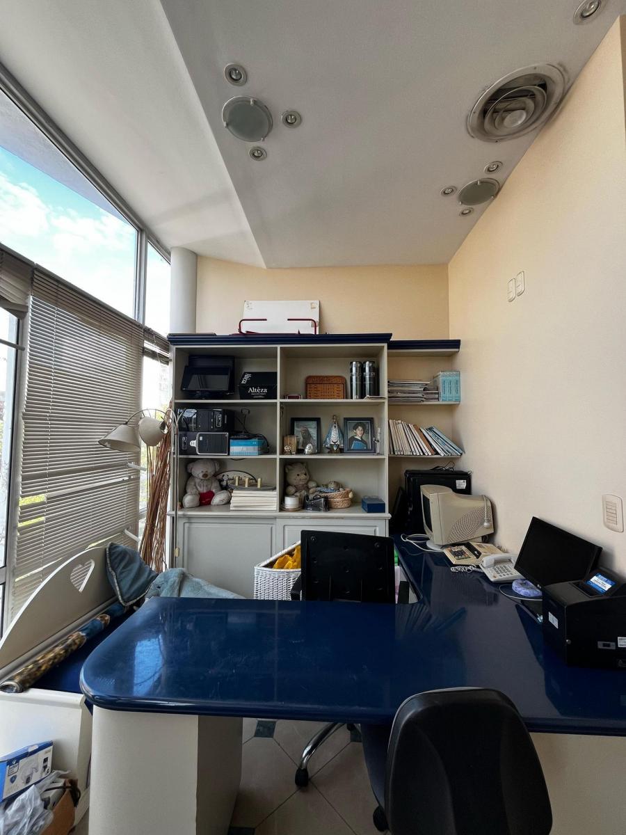 Foto de Local de 4 pisos en Alquiler. Zona Centro, imagen 3