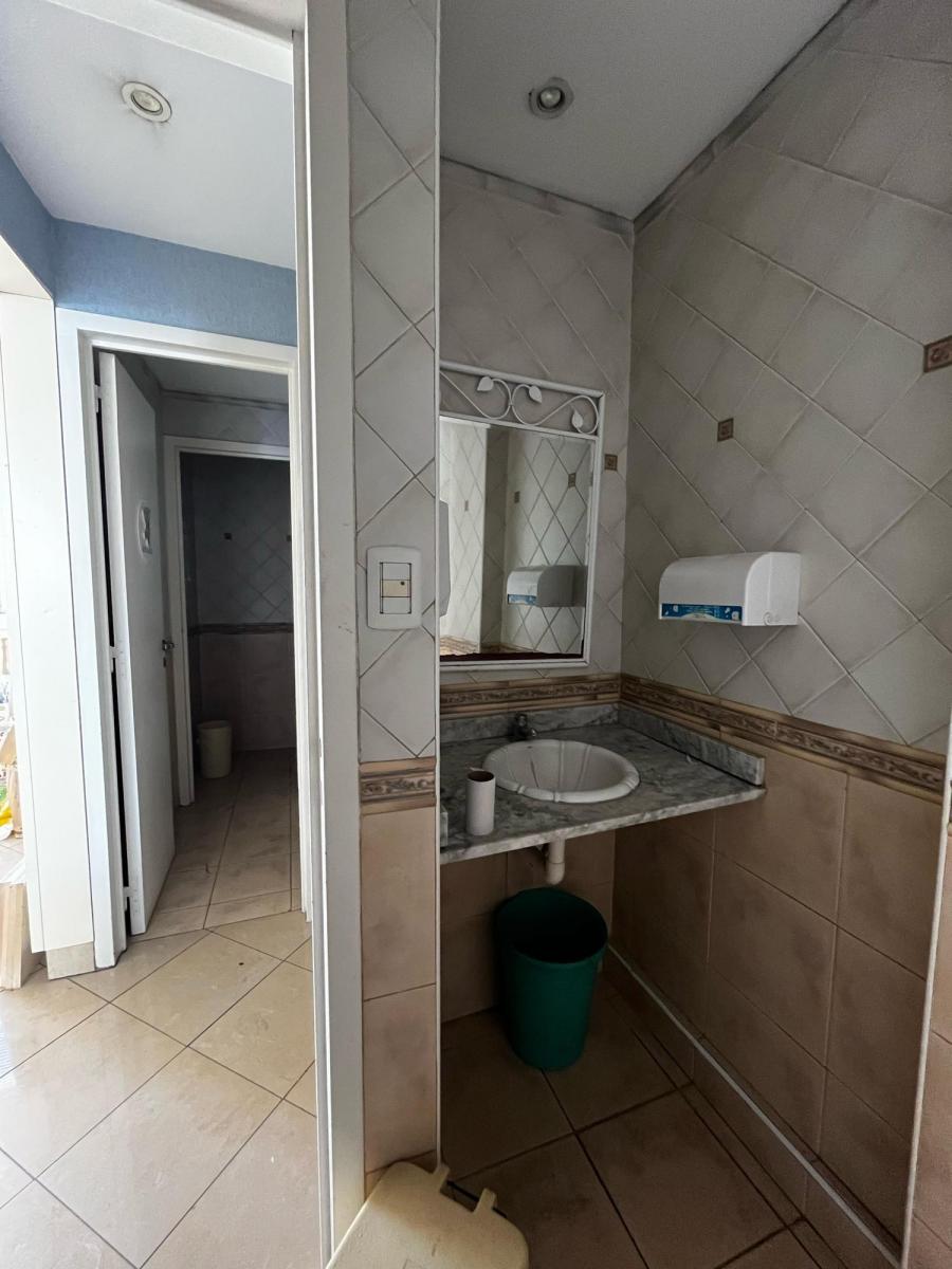 Foto de Local de 4 pisos en Alquiler. Zona Centro, imagen 5