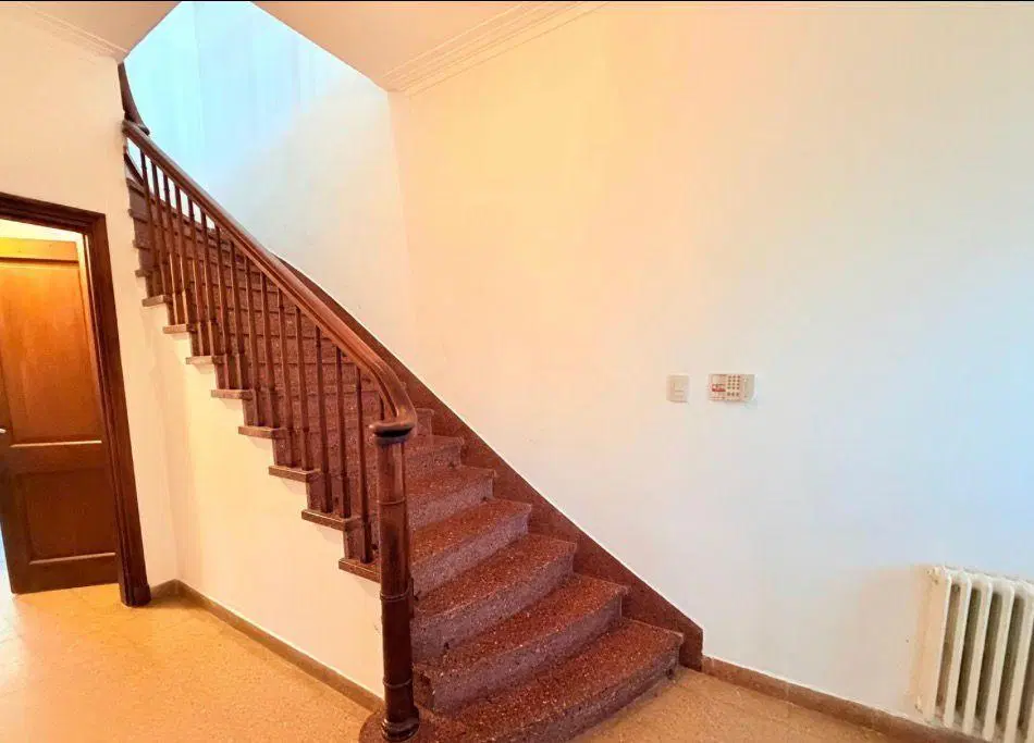 Chalet en Venta 5 Ambientes. jardin. Varese 4