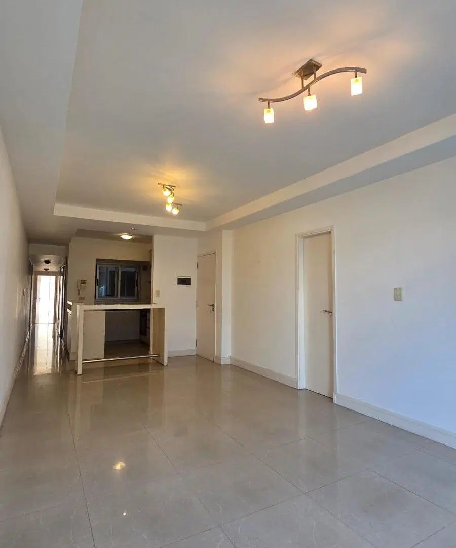 Alquiler Departamento 3 ambientes. cochera. Plaza mitre 4