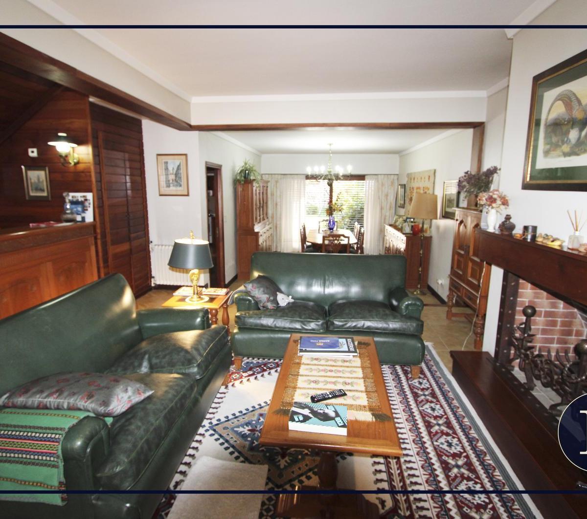 Chalet 5 Ambientes en San Carlos 2