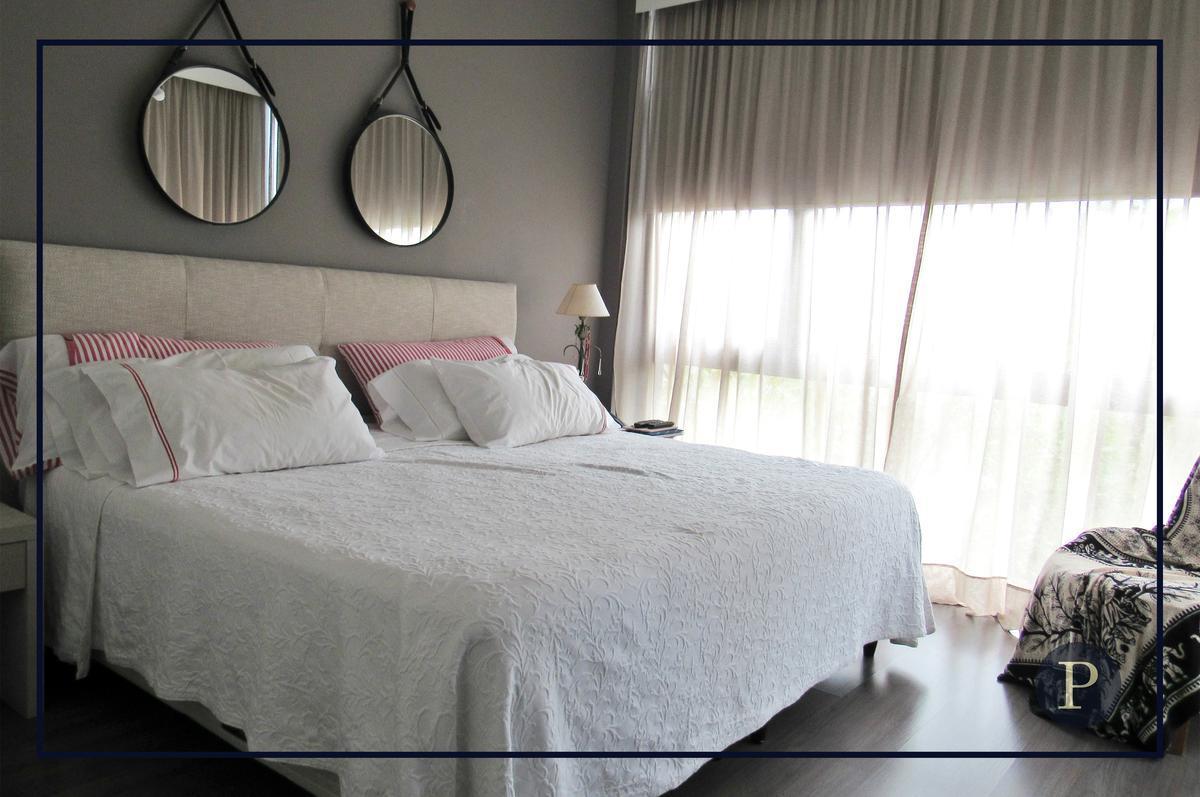 Venta Departamento 4 Amb Malecon Hue 2
