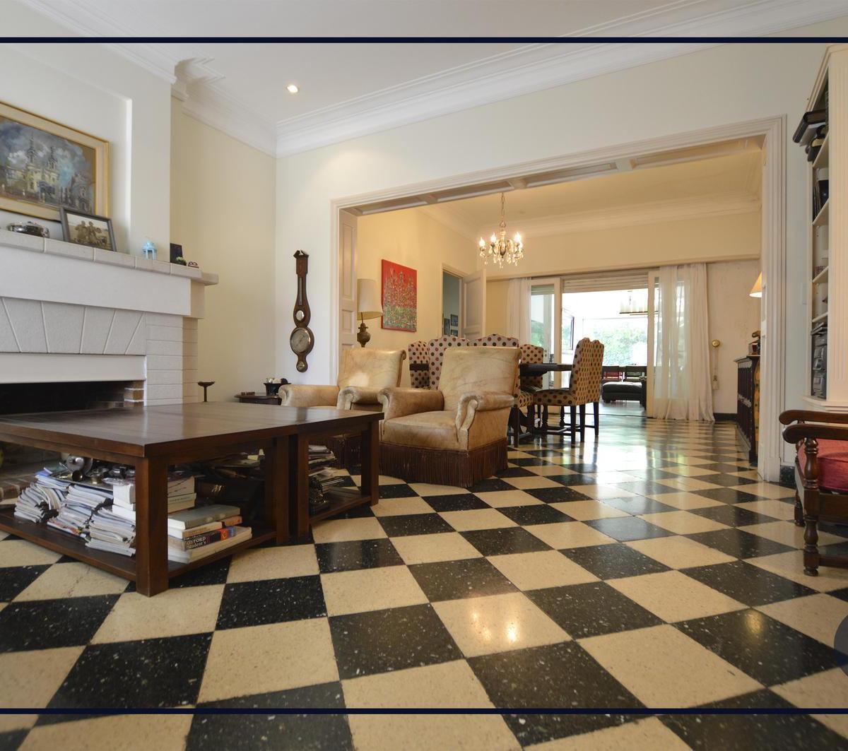Venta Privilegiado Chalet en Los Troncos 2