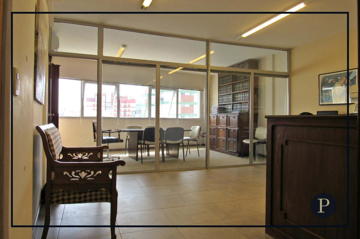 Foto de Venta oficinas zona Plaza Mitre, imagen 2