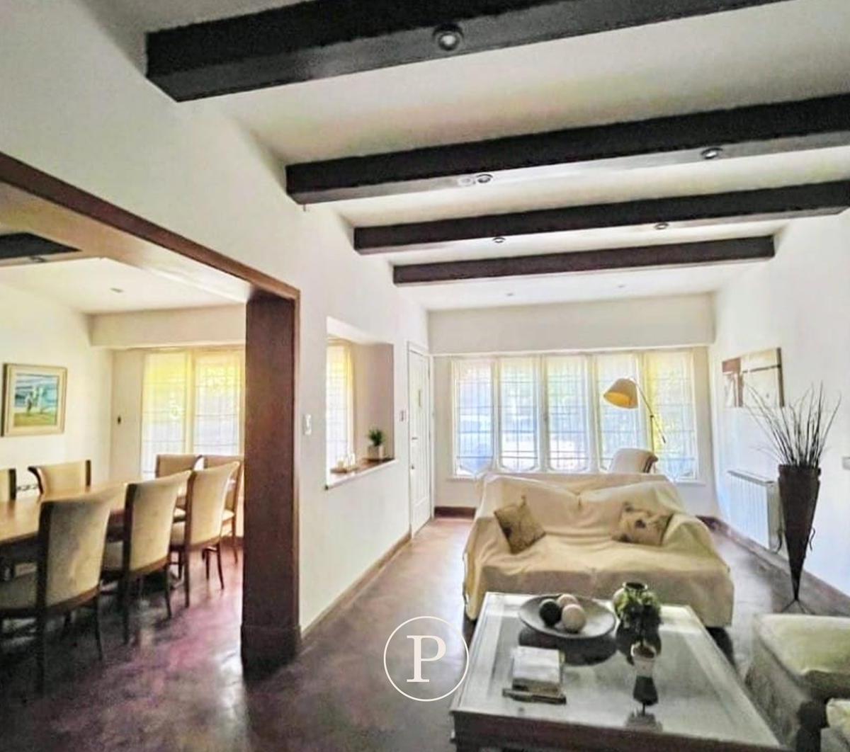 Chalet 5 Ambientes en Los Troncos 2