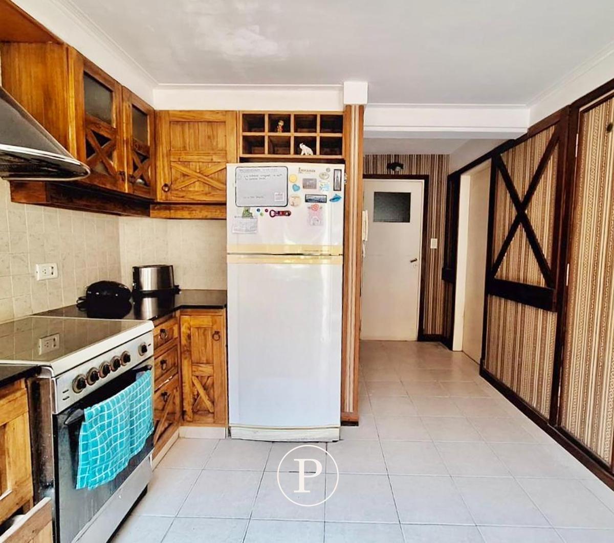 Chalet 5 Ambientes en Los Troncos 2