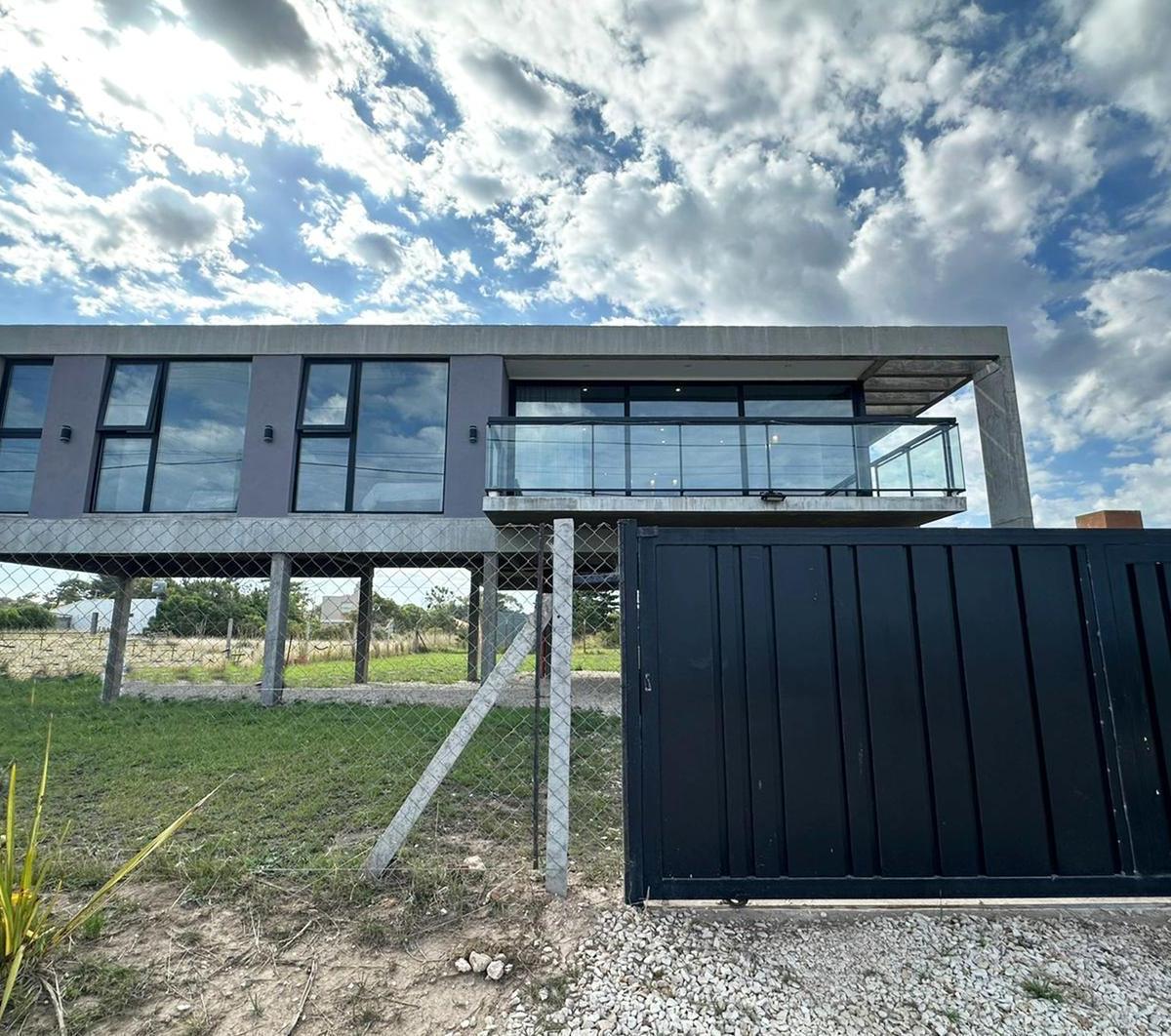 Venta Chalet con Vista Al Mar en Chapadmalal 1