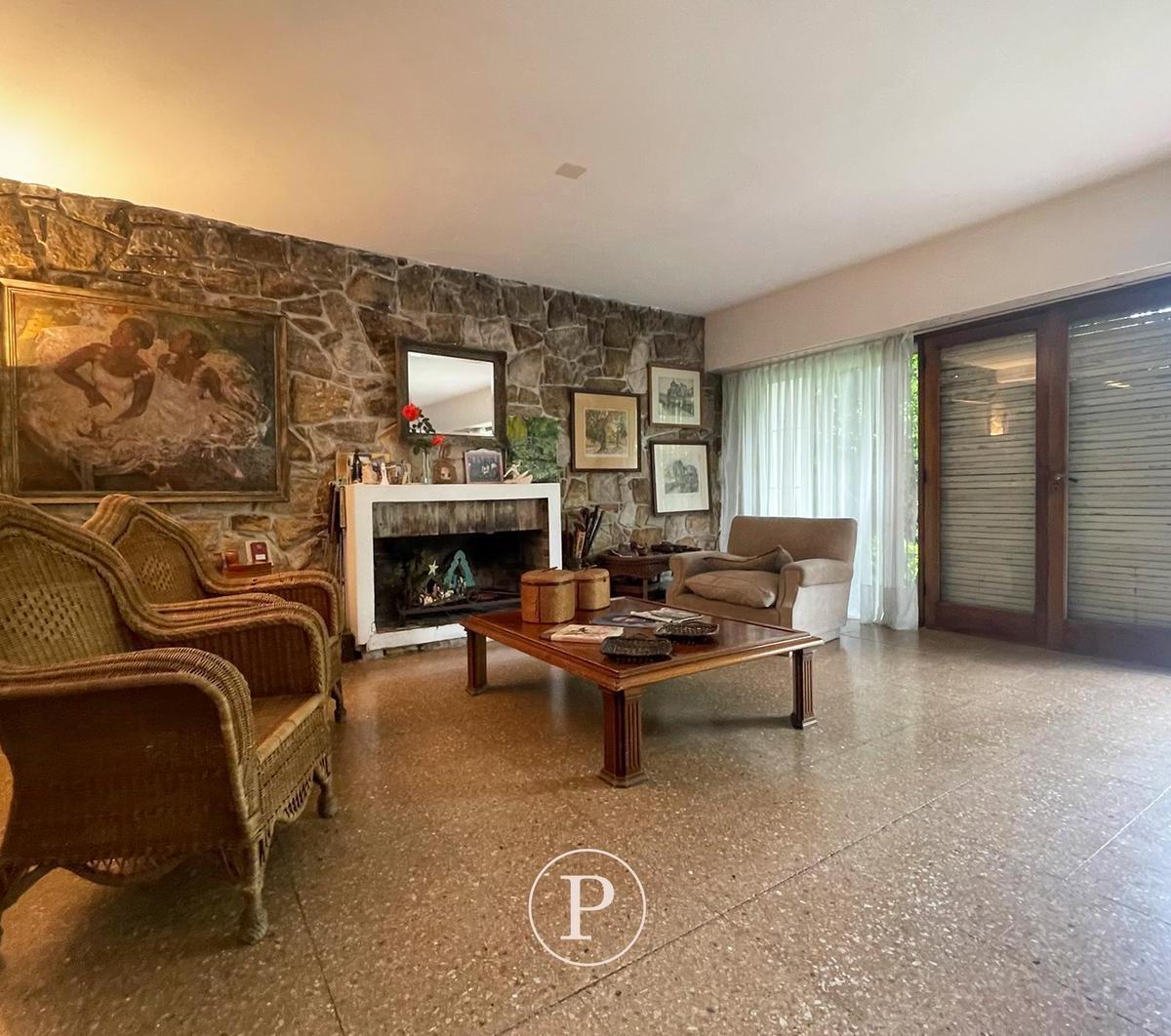 Chalet 4 Ambientes en Barrio Divino Rostro 3