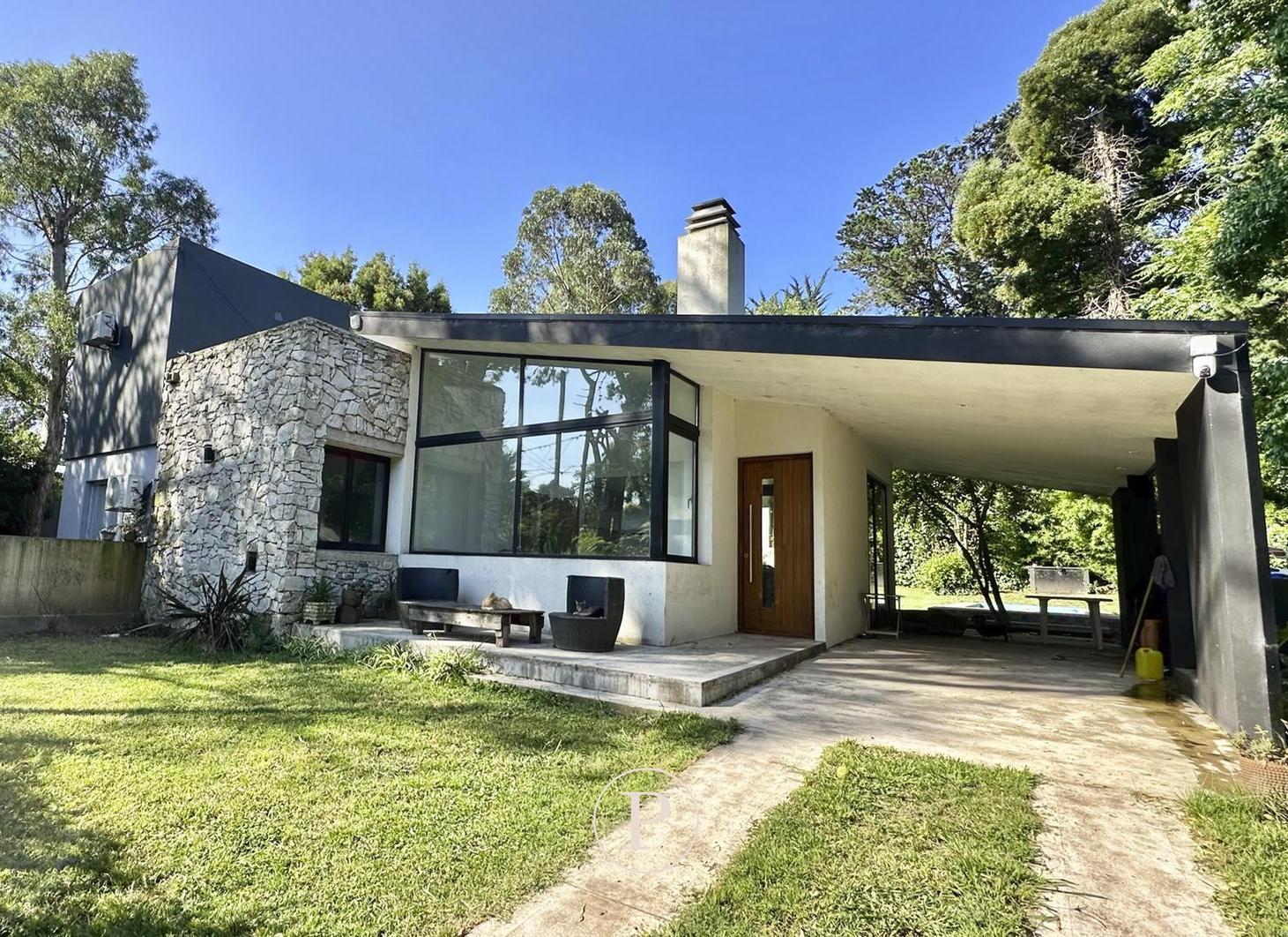 venta Casa/Chalet en Bosque Peralta Ramos con piscina