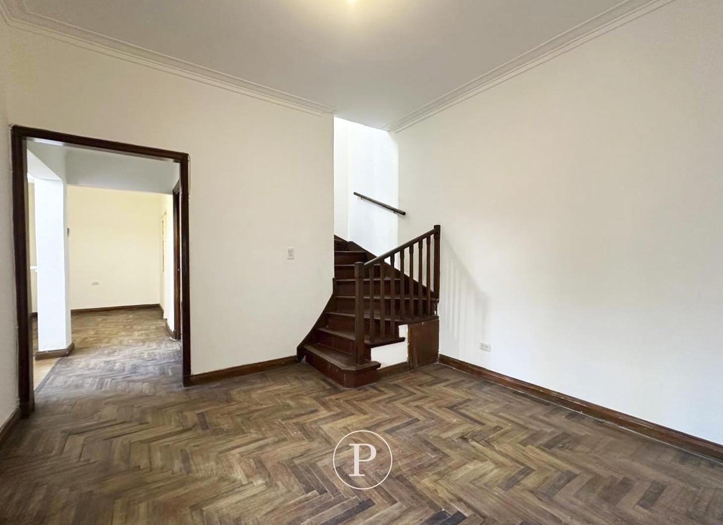 Foto de PH en Venta con Patio y Balcón en Zona Güemes, imagen 3