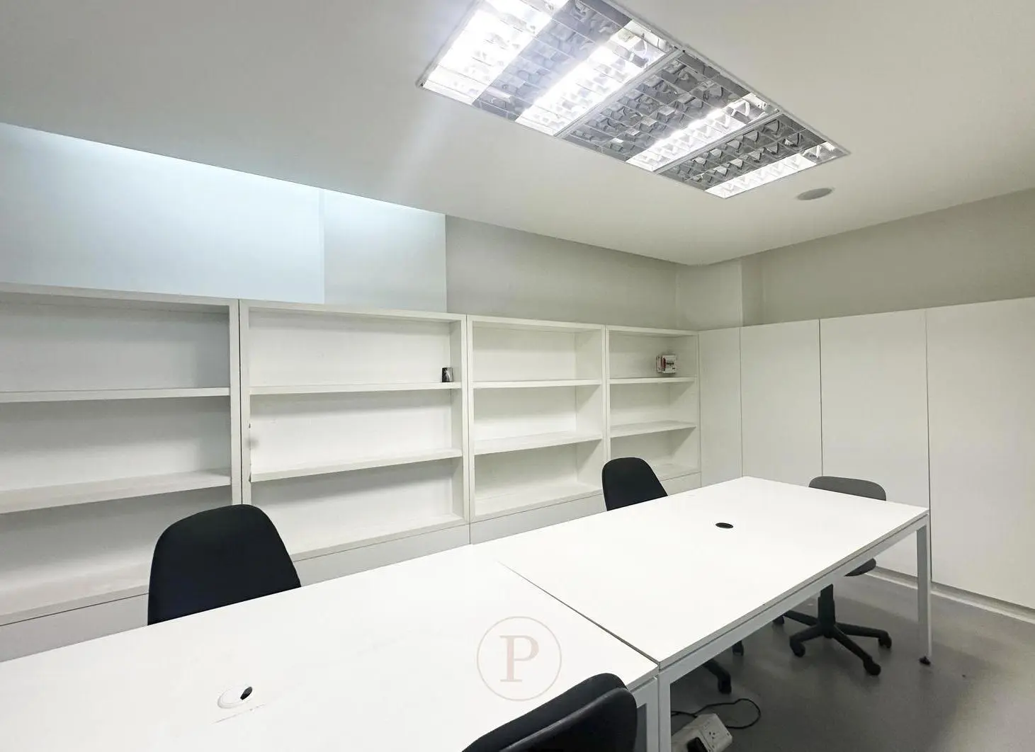 Oficina en Venta en Galería Zona Centro 4